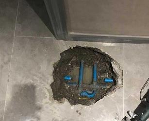 大东阳台漏水维修公司分享下暖气管道漏水的原因有哪些